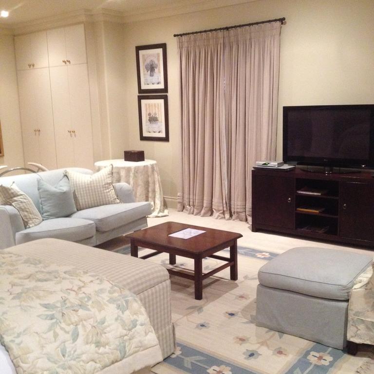 อรัม ฮิลล์ ลอดจ์ Bed & Breakfast Balgowan ภายนอก รูปภาพ
